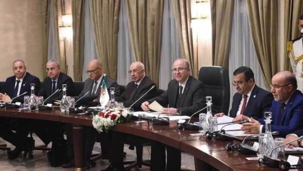 رئيس الوزراء الجزائري