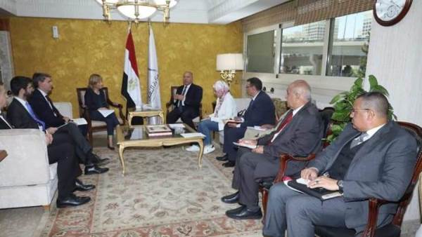وزير النقل ونائب رئيس بنك الاستثمار الاوروبي
