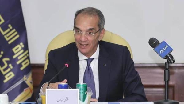 وزير الاتصالات وتكنولوجيا المعلومات