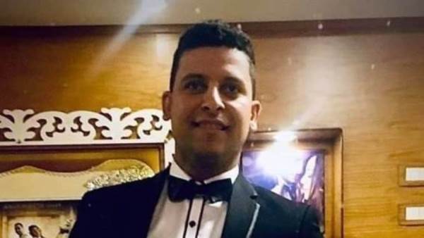 الصيدلي أحمد حاتم