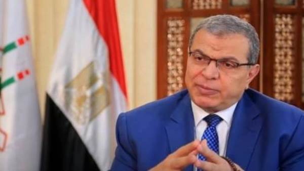وزير القوى العاملة
