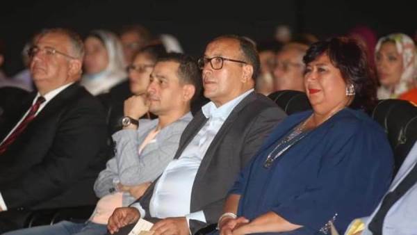 وزيرة الثقافة