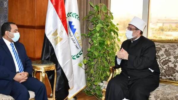 وزير الأوقاف ورئيس الجهاز المركزي للتنظيم والإدارة