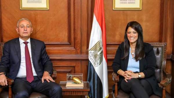 رانيا المشاط والسفير ناصر كامل