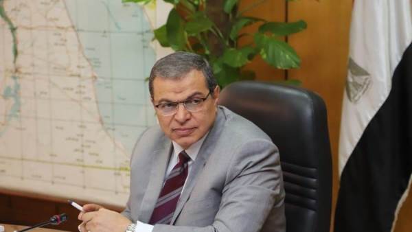 وزير القوي العاملة