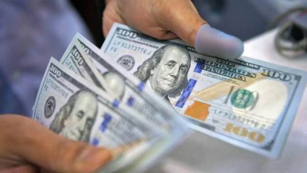 أوراق نقدية من الدولار الامريكي - أرشيفية