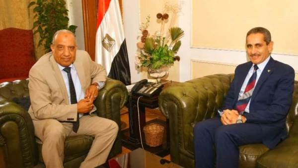 وزير قطاع الأعمال ومحافظ الغربية