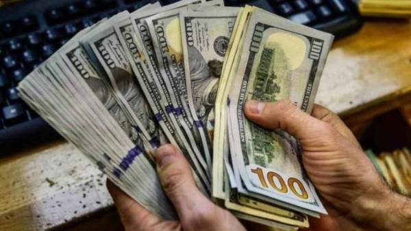 أوراق نقدية من الدولار الامريكي - أرشيفية