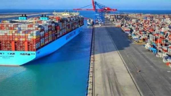 جمارك مطار السويس