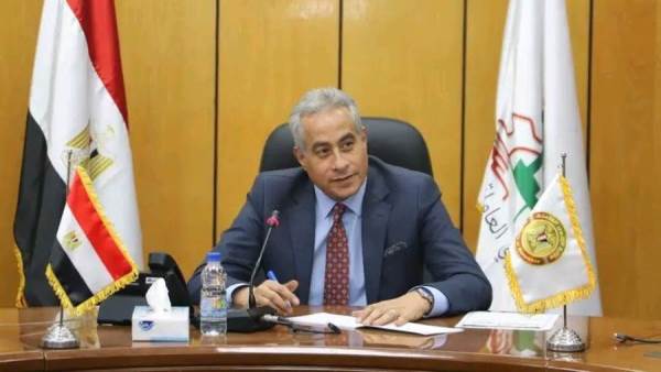 وزير القوى العاملة