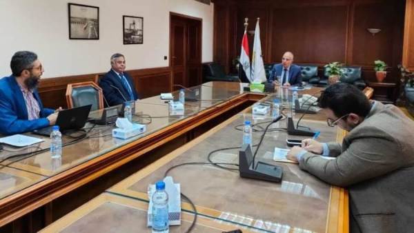 اجتماع وزير الموارد المائية والرى