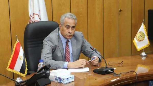 وزير القوى العاملة
