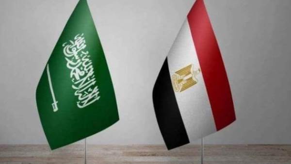 مصر تدعم السعودية في قرار خفض إنتاج النفط