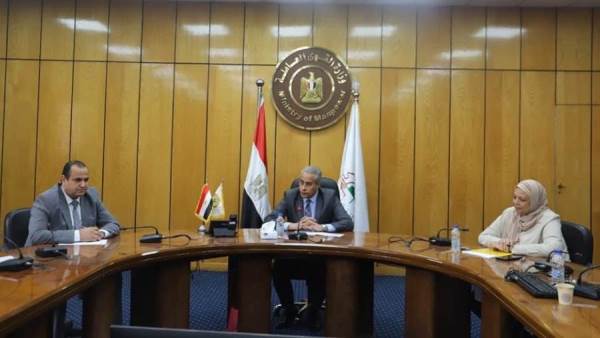 وزي القوى العاملة
