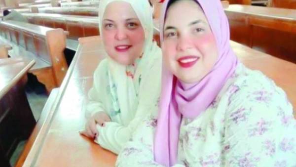 مدرج تجارة بني سويف يجمع أما وابنتها