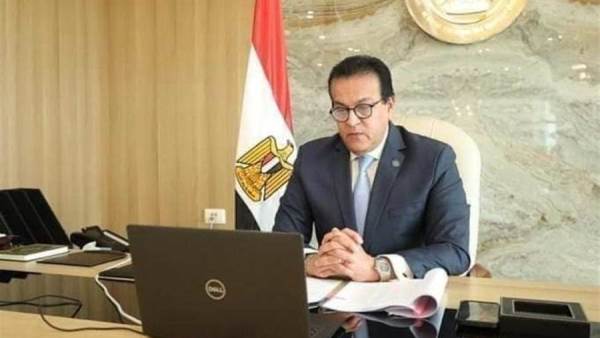 الحكومة تنفي تغيير مدة الدراسة بالفصل الدراسي الأول بالجامعات والمعاهد لعام 2022/2023