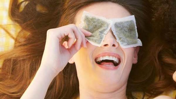 طرق لمواجهة تورم العيون.. سر في أكياس الشاي