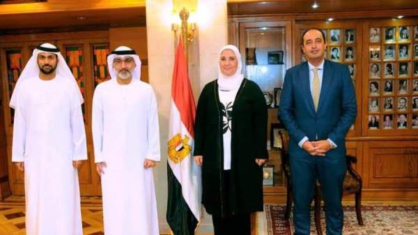 وزيرة التضامن مع وفد القيادة العامة لشرطة دبي