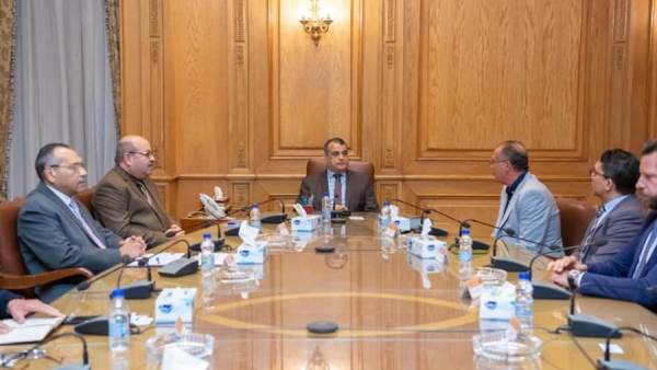وزير الإنتاج الحربي يستقبل وفد رينو الفرنسية ووكيلها بمصر3M Defence لبحث التعاون