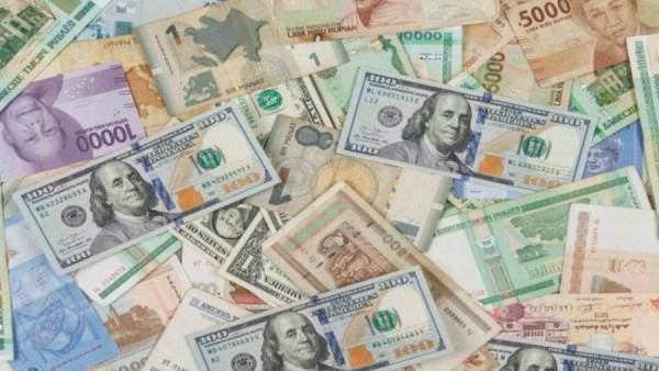 أسعار العملات اليوم الجمعة في مصر