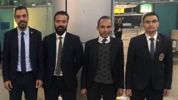 رجال الجمارك بمطار القاهرة الدولي