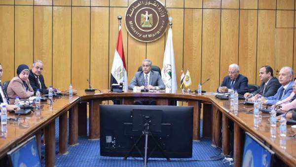 وزير القوى العاملة
