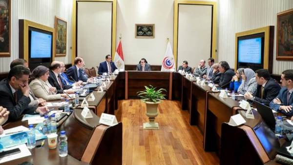 وزير الصحة يناقش مراحل العمل الأخيرة الخاصة بخطة التأمين الطبي لمؤتمر المناخ