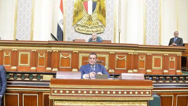 وزير التنمية يستعرض رؤية تطوير منظومة العمل ويرد على أسئلة نواب البرلمان