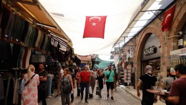 التضخم في تركيا يقفز لأعلى مستوى في 24 عاما