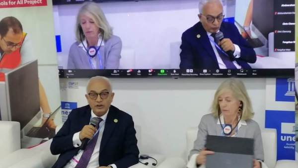 وزير التعليم يشارك بجلسة بعنوان مشروع المدارس المفتوحة للجميع التي تدعم التكنولوجيا
