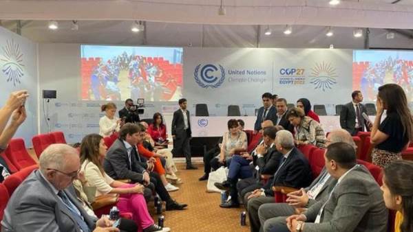 وزير التنمية يلتقي وفدا من الوزراء المعنيين بملفات الزراعة والبيئة والطاقة