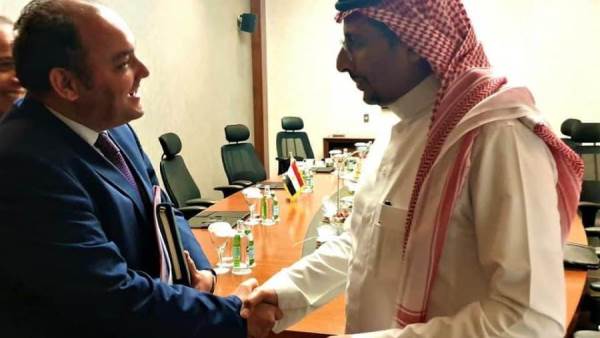 وزير التجارة ونظيرة السعودي