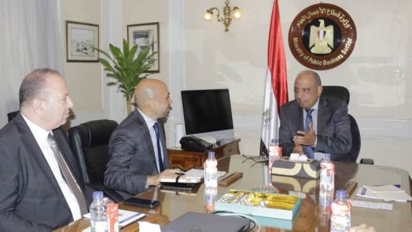 وزير قطاع الأعمال يبحث مع شركة ABB فرص التعاون المشترك