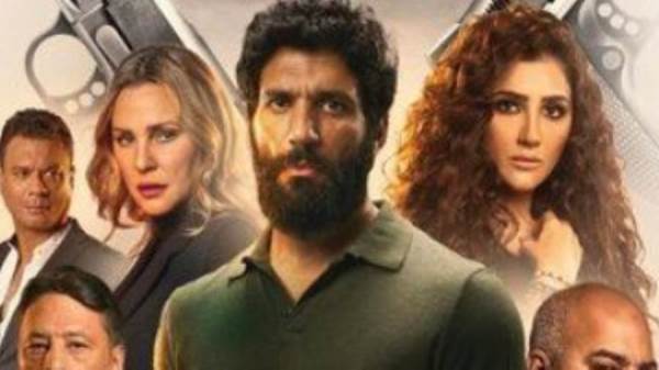 فيلم تحت تهديد السلاح