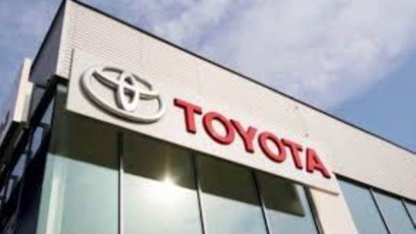 شركة تويوتا أيقونتها Prius