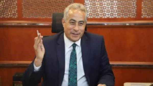 وزير القوي العاملة