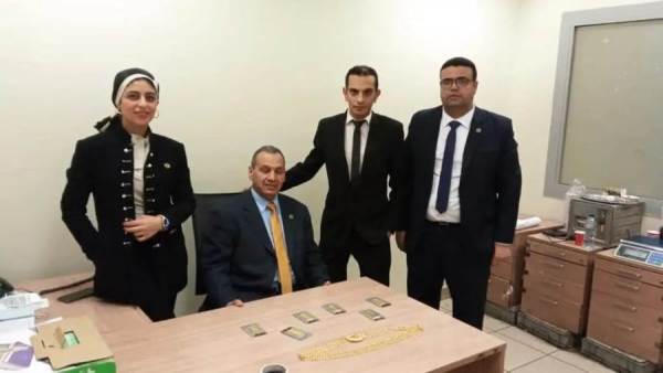 جمارك مطار القاهرة