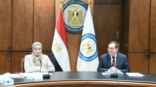 وزيرا البترول والبيئة
