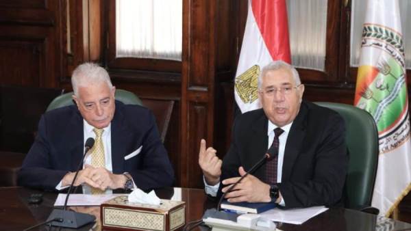وزير الزراعة مع محافظ جنوب سيناء
