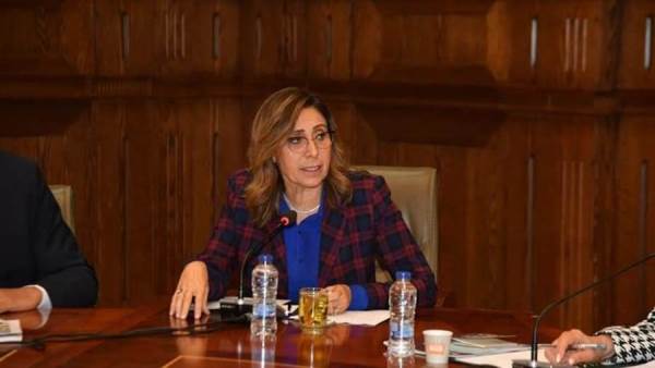 وزيرة الثقافة