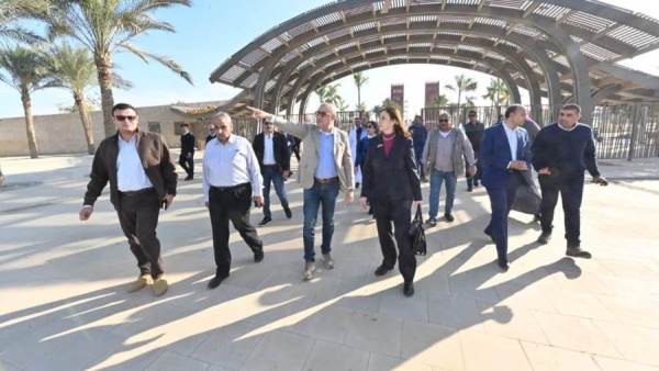 وزير الأسكان