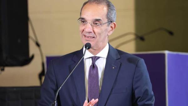 الدكتور/ عمرو طلعت وزير الاتصالات وتكنولوجيا المعلومات