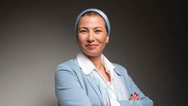 وزيرة البيئة
