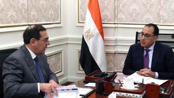 رئيس الوزراء ووزير البترول