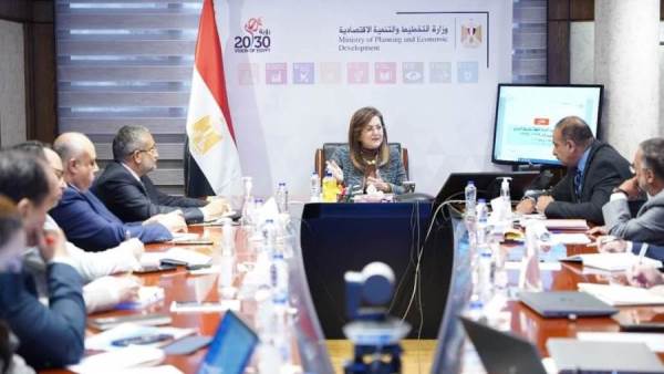 اجتماع وزيرة التخطيط