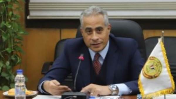 وزير القوي العاملة