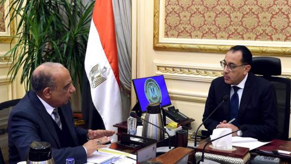 لقاء رئيس الوزراء مع وزير قطاع الأعمال