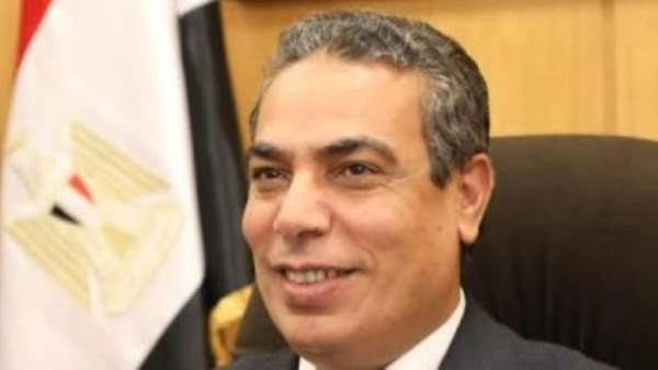 عادل عبد الغفار