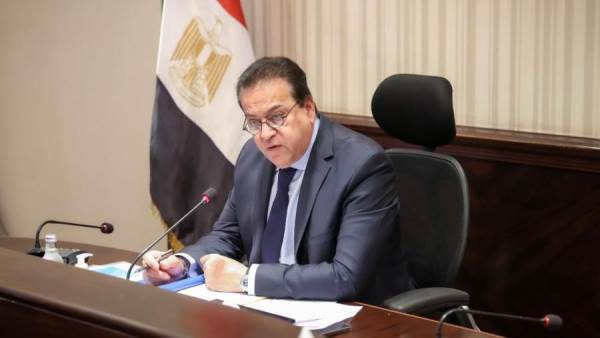 وزير الصحة والأسكان