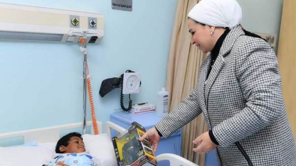 زيارة انتصار السيسي لمستشفى شفاء الأورمان